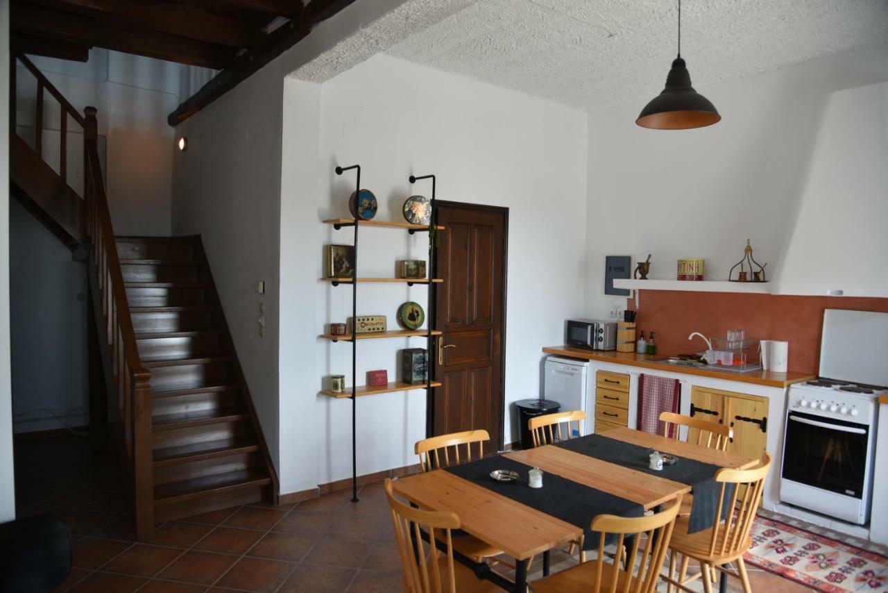 Karpofora Traditional Guesthouse Miléai Buitenkant foto