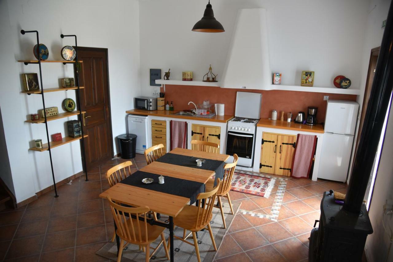 Karpofora Traditional Guesthouse Miléai Buitenkant foto